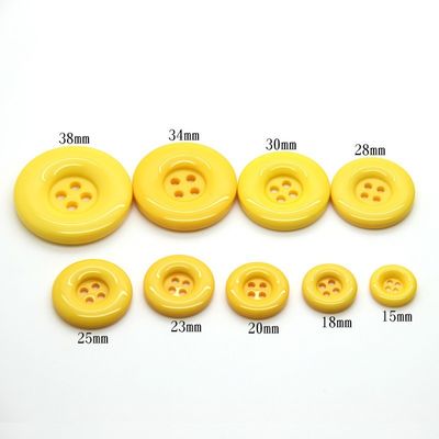 Oeko-tex Fabriek Groothandel Kleding Accessoires Mode 4 Holes Plastic Knop Kleding Knoppen Hars Knoppen