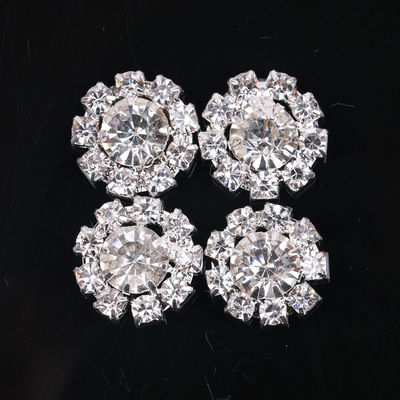 Bruidsmetalen bloemvorm helderkleurige kristallen knop luxe schank chique kristallen diamanten knoppen voor kleding