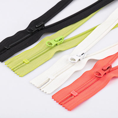 Producent van nylon rits Groothandel Rollen 3# 5# 8# 10# rits Nylon spoel rits Voor kleding