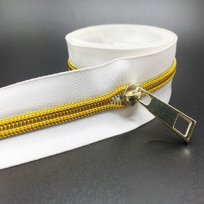 5# Nylon Zipper Goud Kleurrijke Elektroplatering Tanden Goud En Zilver Uien Zipper Nylon zippers te koop